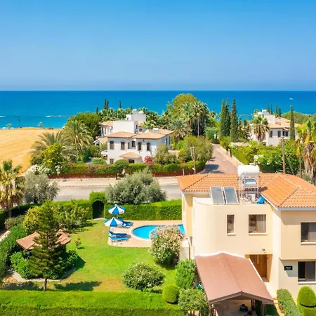 Halima Fostira Villa *