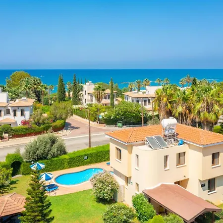 Halima Fostira Villa Polis