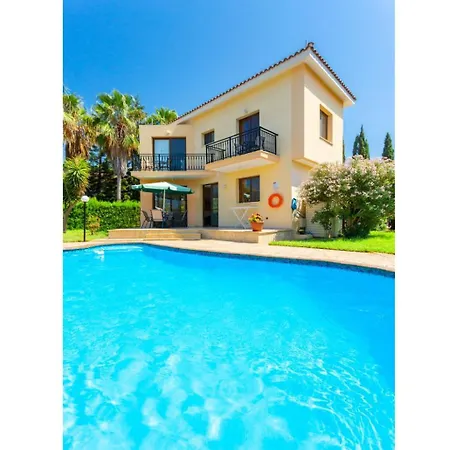 Halima Fostira * Polis