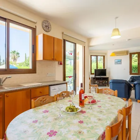 Halima Fostira Polis