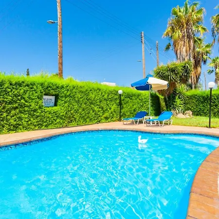 Villa Halima Fostira *