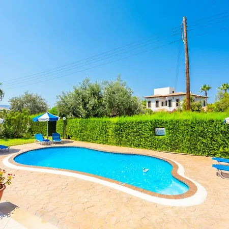 Villa Halima Fostira Polis