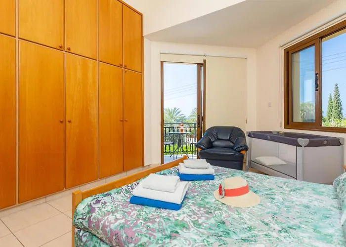 Βίλα Halima Fostira