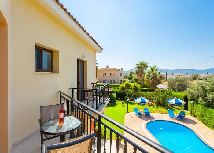 Halima Fostira Βίλα