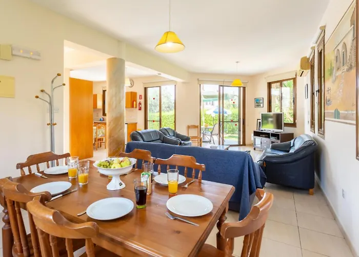 Halima Fostira Πόλη