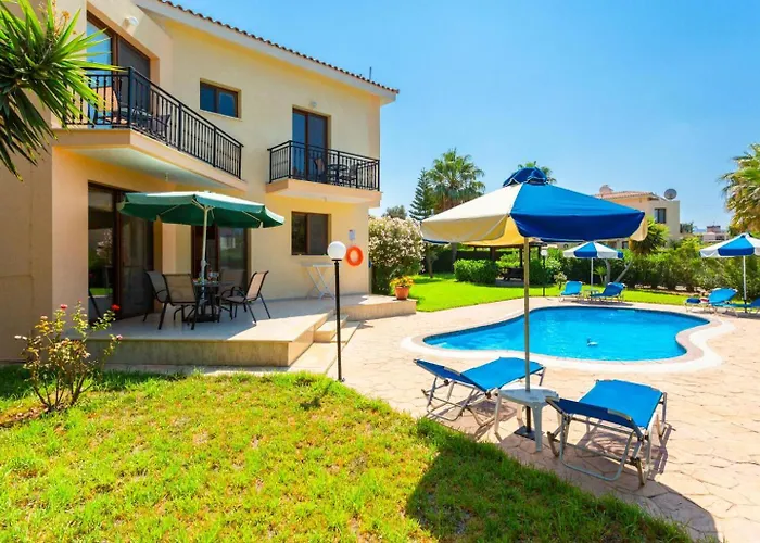 Halima Fostira Βίλα *